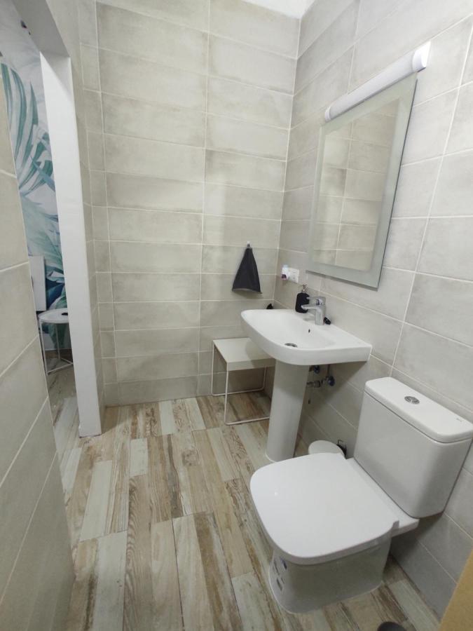 Habitacion Cactus, Entrada Privada Y Bano Privado En Suite By Flamingo House, No Fumadores อาร์เรซิเฟ ภายนอก รูปภาพ
